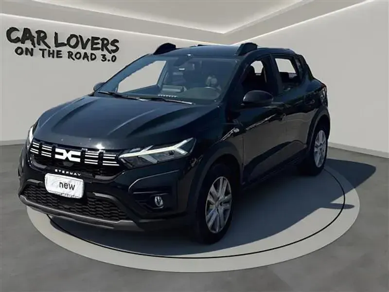 Usata Dacia Sandero Expression 101 CV (74 kW) 2024 Nero Utilitaria