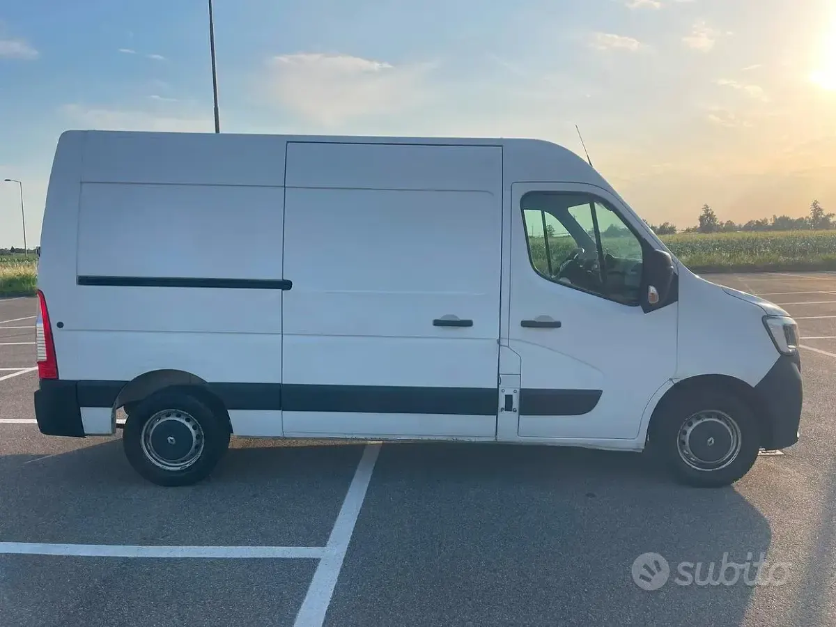 Usata Renault Master 135 CV (99 kW) 2020 Bianco Monovolume