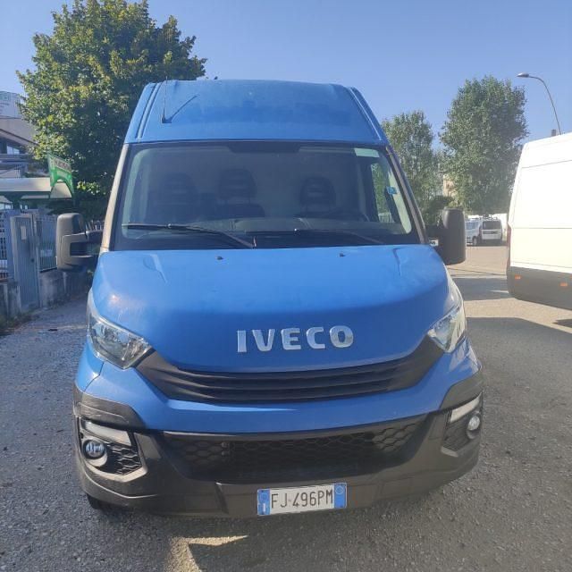 Usata Iveco Daily 2017 Antracite Berlina