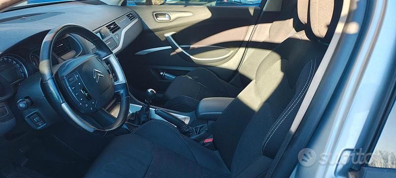 Usata Citroën C5 140 CV (102 kW) 2010 Argento Station wagon