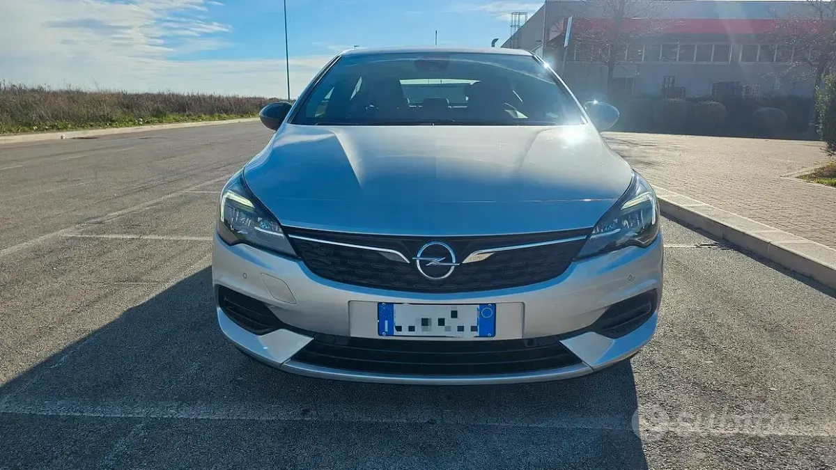 Usata Opel Astra Business Elegance 122 CV (89 kW) 2021 Berlina