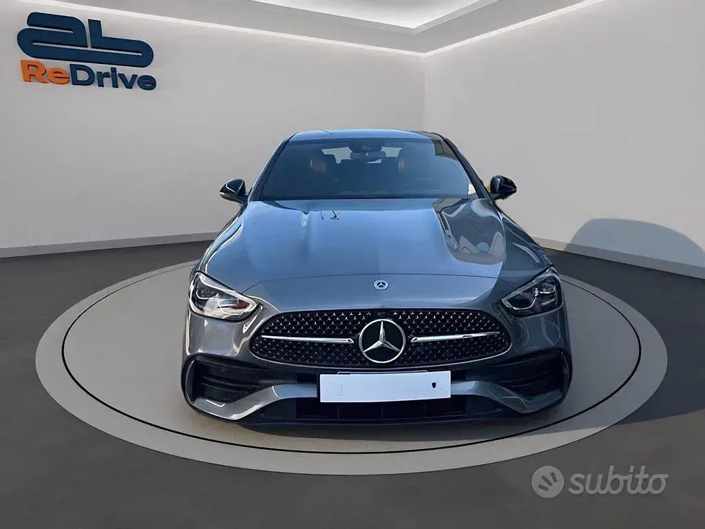 Usata Mercedes C220 AMG Line Premium 200 CV (147 kW) 2025 Grigio manatthan metalizzato Berlina