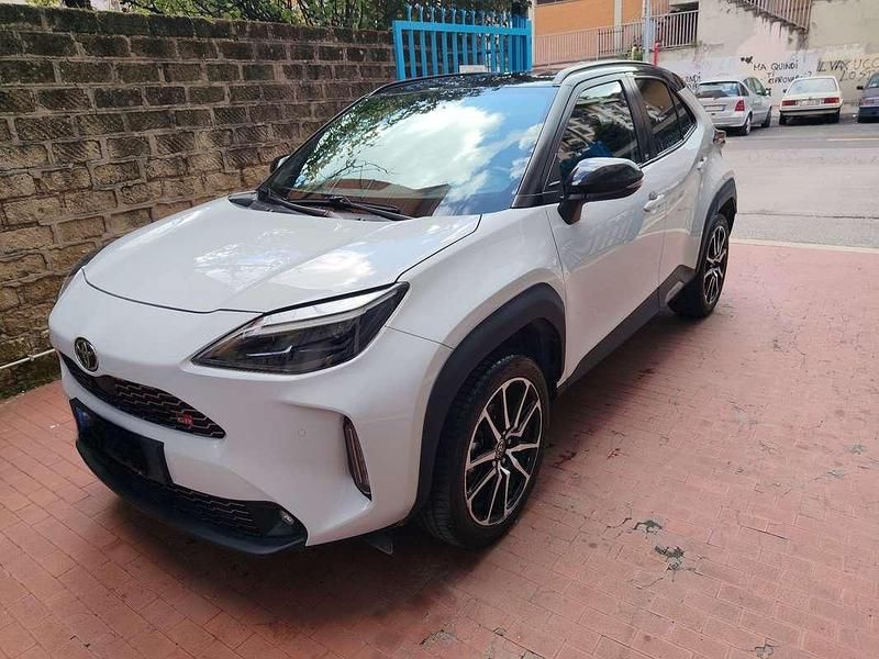 Begagnad Toyota Yaris Cross Sport 92 HK (67 kW) 2023 SUV