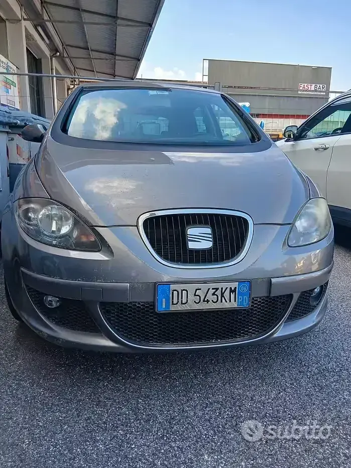 Usata Seat Toledo 102 CV (75 kW) 2006 Grigio Utilitaria