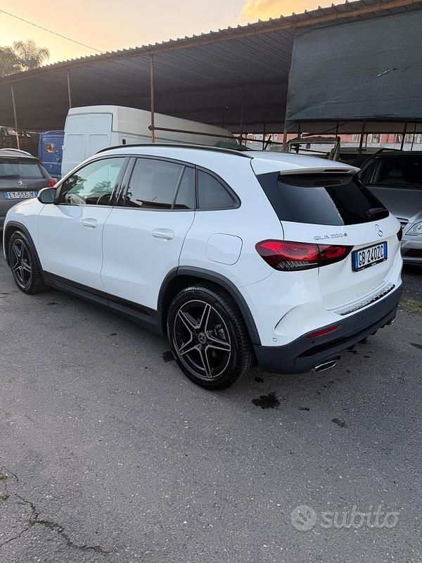 Usata Mercedes GLA200 Premium 2020 Bianco SUV