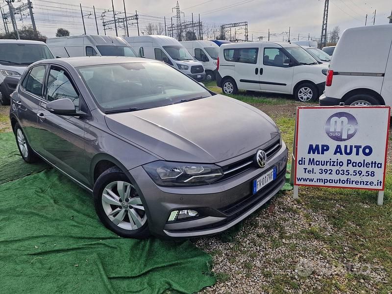 Grigio Usata 2019 VW Polo Comfortline Due volumi | 11.490 € (Ottimo prezzo) - Immagine 1/4