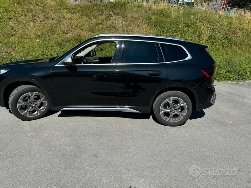 Usata BMW X1 150 CV (110 kW) 2023 Nero SUV
