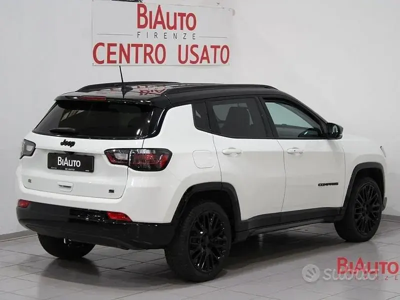 Usata Jeep Compass 131 CV (96 kW) 2023 Bianco SUV