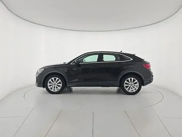 Usata Audi Q3 Sportback Business Plus 150 CV (110 kW) 2023 Nero mythos metallizzato SUV