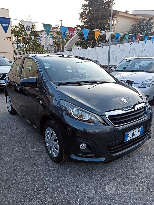 Usata Peugeot 108 Active 69 CV (50 kW) 2017 Grigio Utilitaria