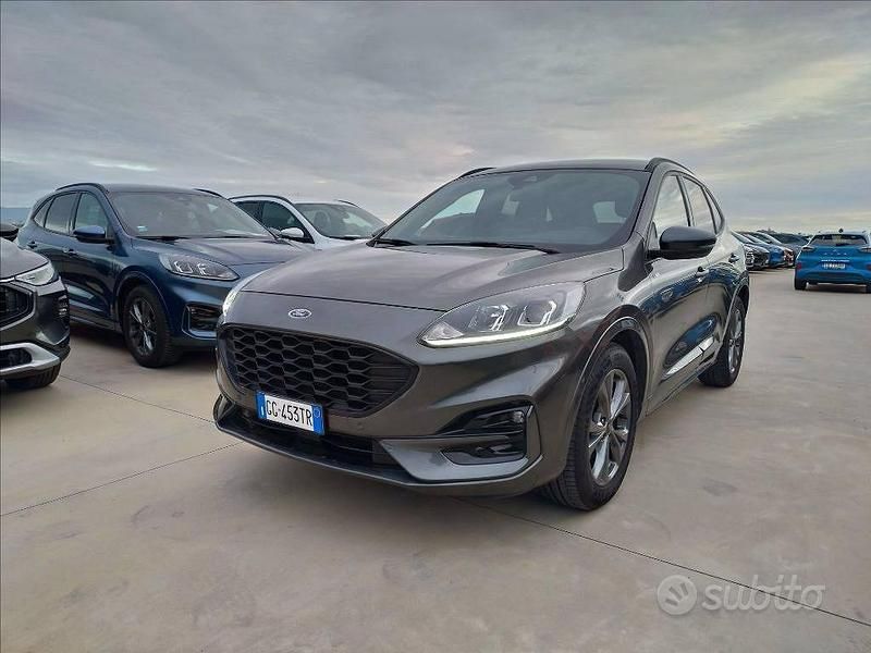 Usata Ford Kuga ST-Line 150 CV (110 kW) 2022 Grigio SUV