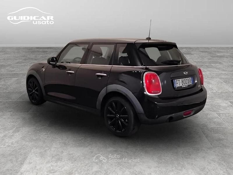 Usata Mini ONE 75 CV (55 kW) 2015 Nero Utilitaria