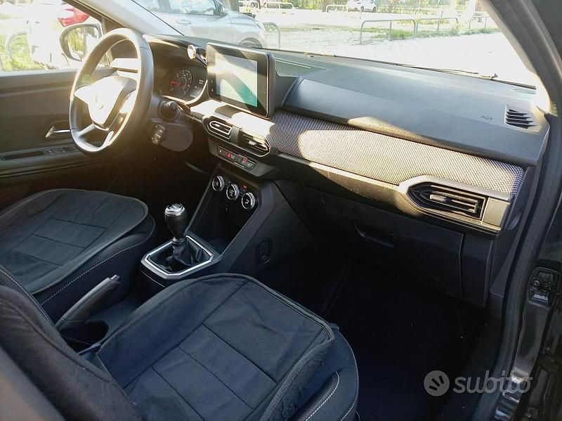 Usata Dacia Jogger 101 CV (74 kW) 2022 Nero Monovolume