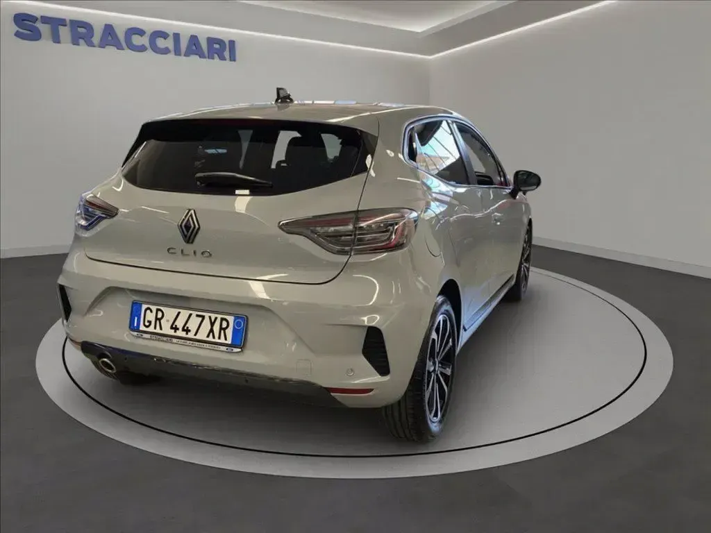 Usata Renault Clio Techno 91 CV (66 kW) 2024 Grigio Utilitaria
