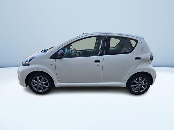 Usata Toyota Aygo Connect Style 68 CV (50 kW) 2014 Bianco Utilitaria