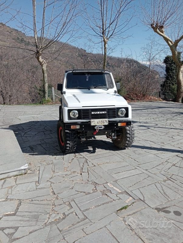 Bianco Usata 1987 Suzuki Samurai SUV | 9000 € - Immagine 1/4