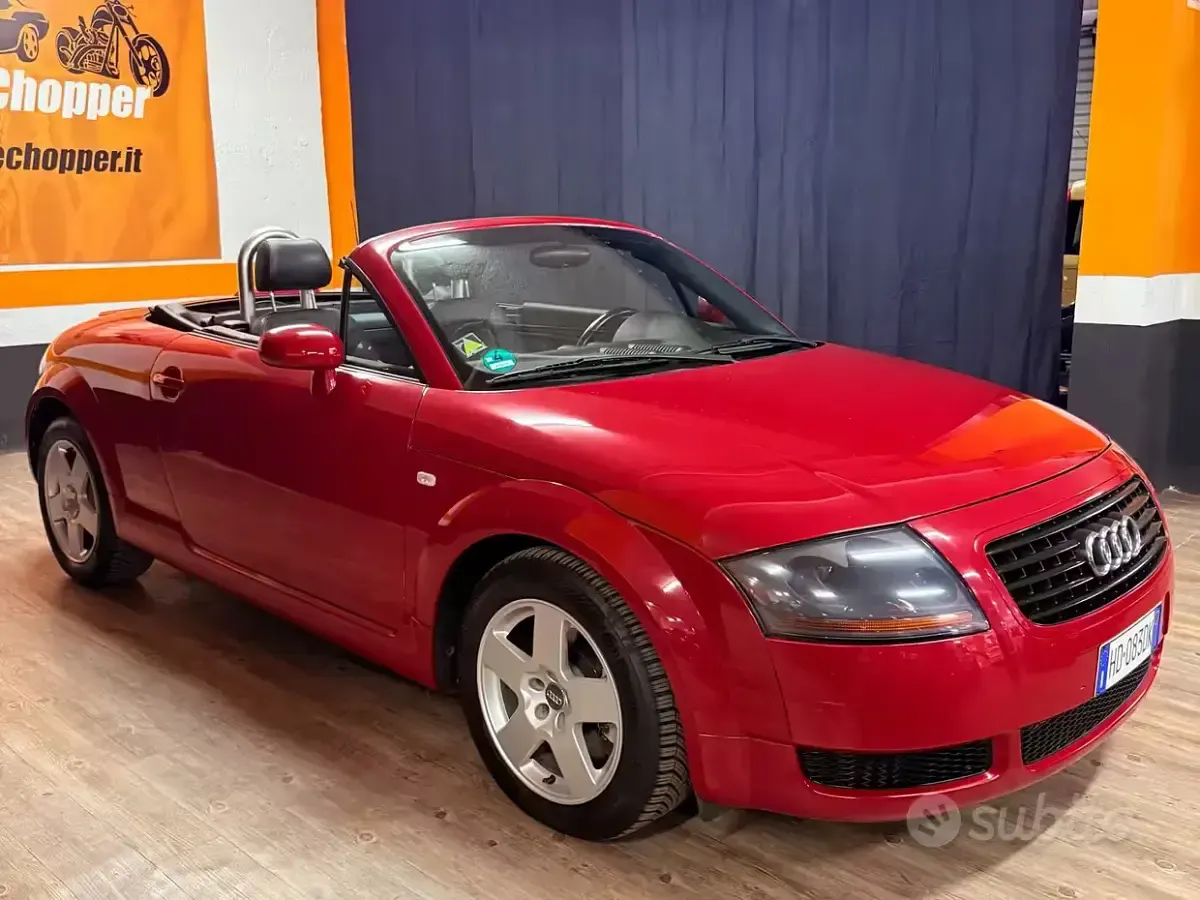 Usata Audi TT Roadster 179 CV (131 kW) 2001 Rosso Cabrio