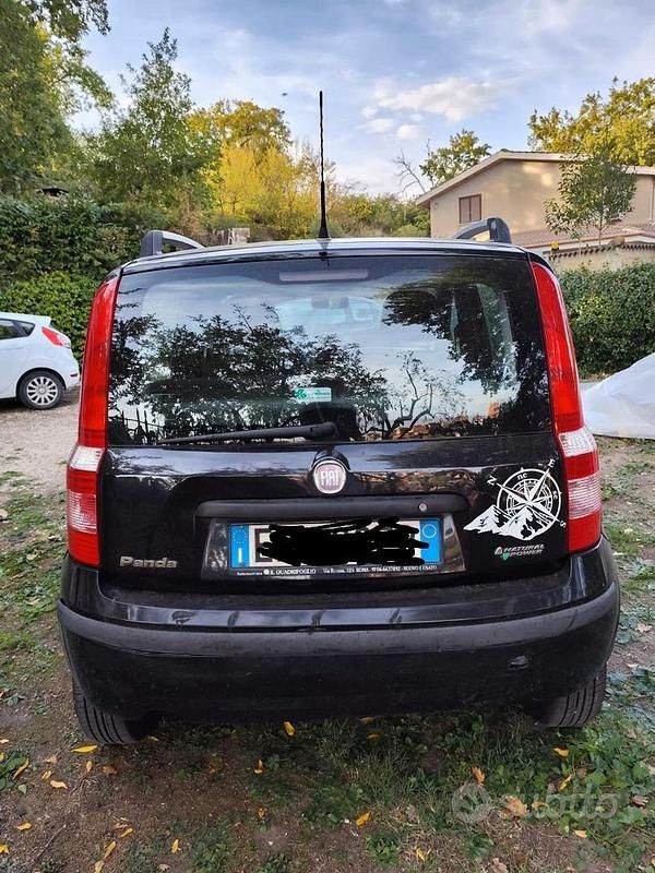 Usata Fiat Panda Active 77 CV (56 kW) 2010 Nero Utilitaria
