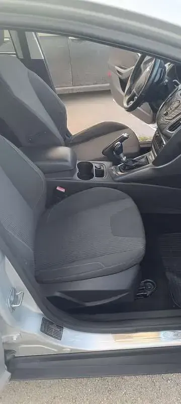 Begagnad Ford Focus 116 HK (85 kW) 2012 Kombi