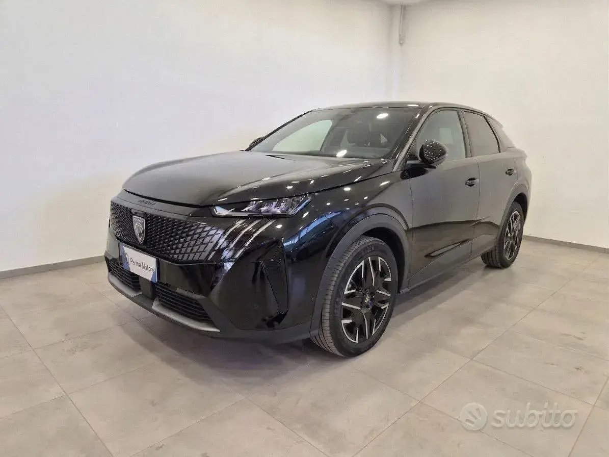 Usata Peugeot 3008 Allure 145 CV (106 kW) 2025 Viola SUV
