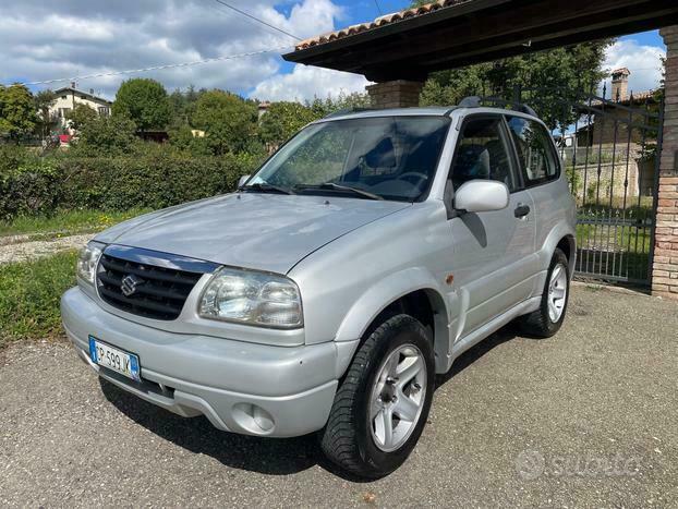 Venduto Suzuki Grand Vitara 1.6i 16V . - auto usate in vendita