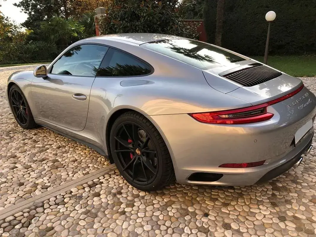Usata Porsche 911 Carrera 4S 420 CV (308 kW) 2016 Argento Coupé