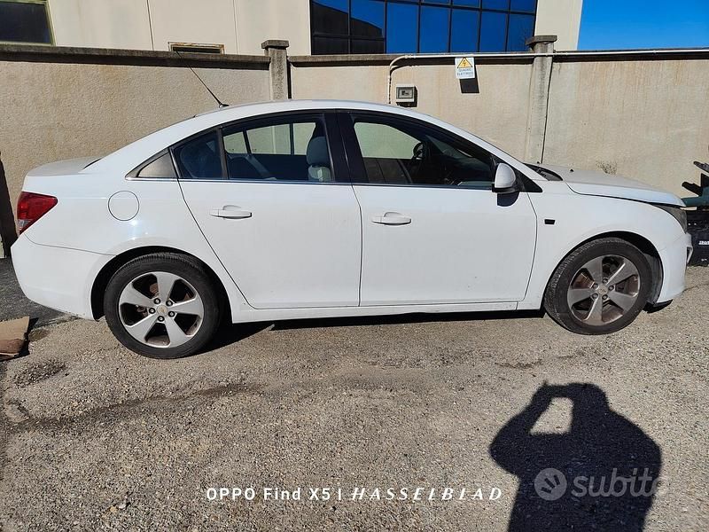 Usata Chevrolet Cruze 150 CV (110 kW) 2011 Bianco Berlina