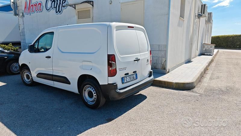 Usata Citroën Berlingo 102 CV (75 kW) 2020 Bianco Monovolume
