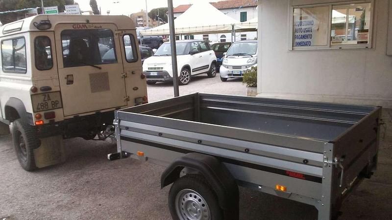 Usata Land Rover Defender 113 CV (83 kW) 1997 SUV