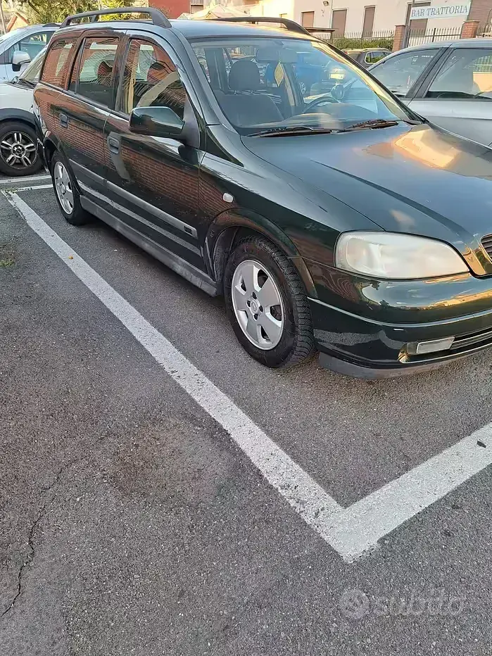 Usata Opel Astra 101 CV (74 kW) 2001 Verde Station wagon