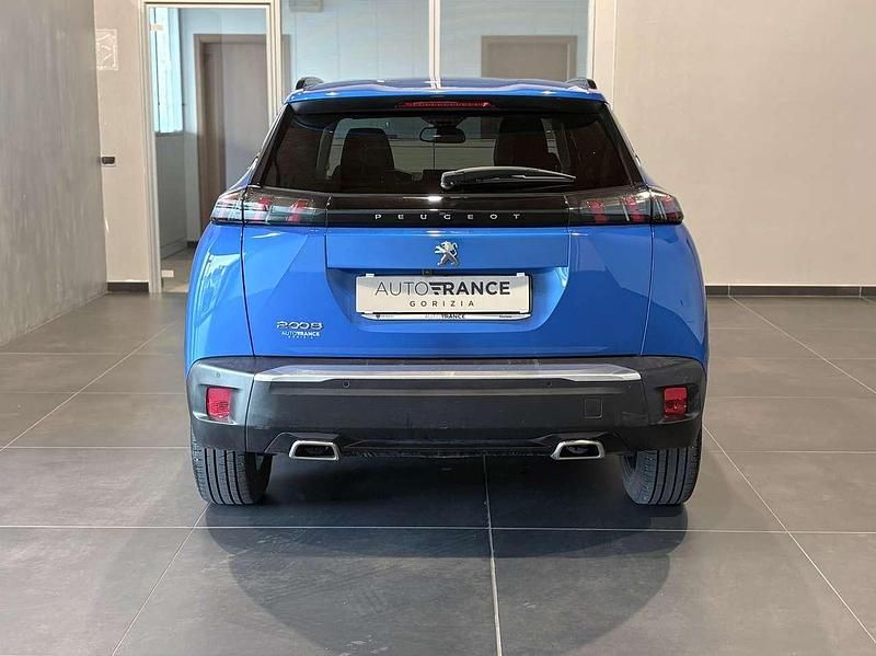 Usata Peugeot 2008 Allure 131 CV (96 kW) 2022 Blu/azzurro SUV