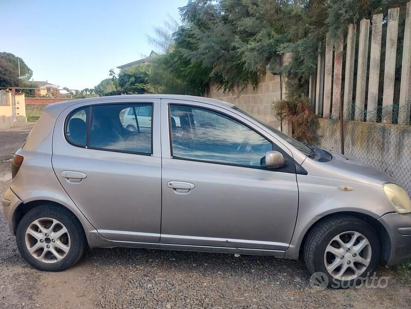 Usata Toyota Yaris 75 CV (55 kW) 2004