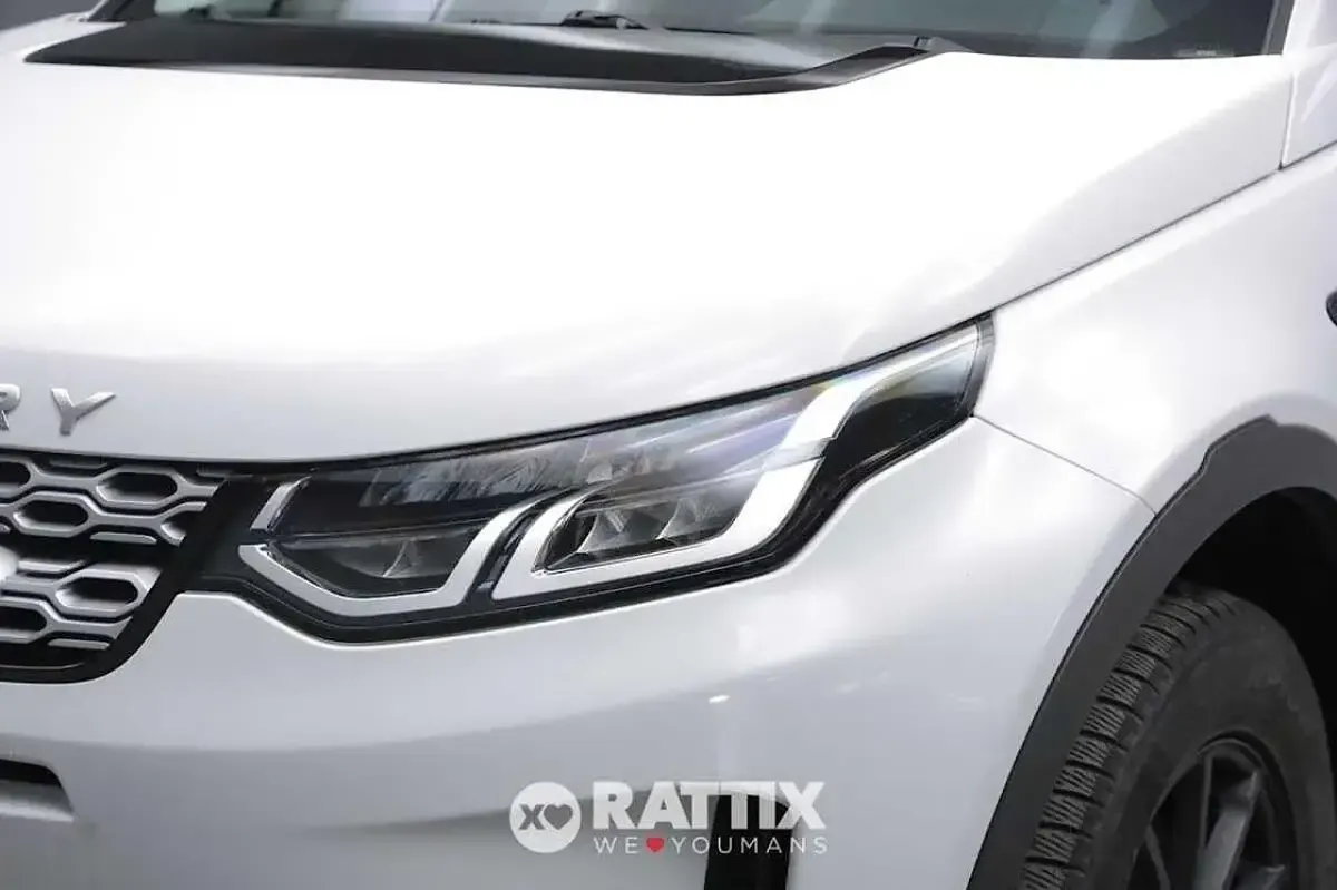 Second-hand Land Rover Discovery 5 163 CP (119 kW) 2021 Alb SUV