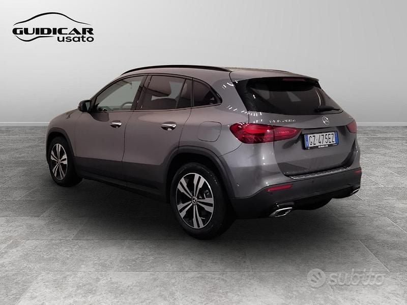 Usata Mercedes GLA200 Advanced Plus 150 CV (110 kW) 2025 Grigio SUV