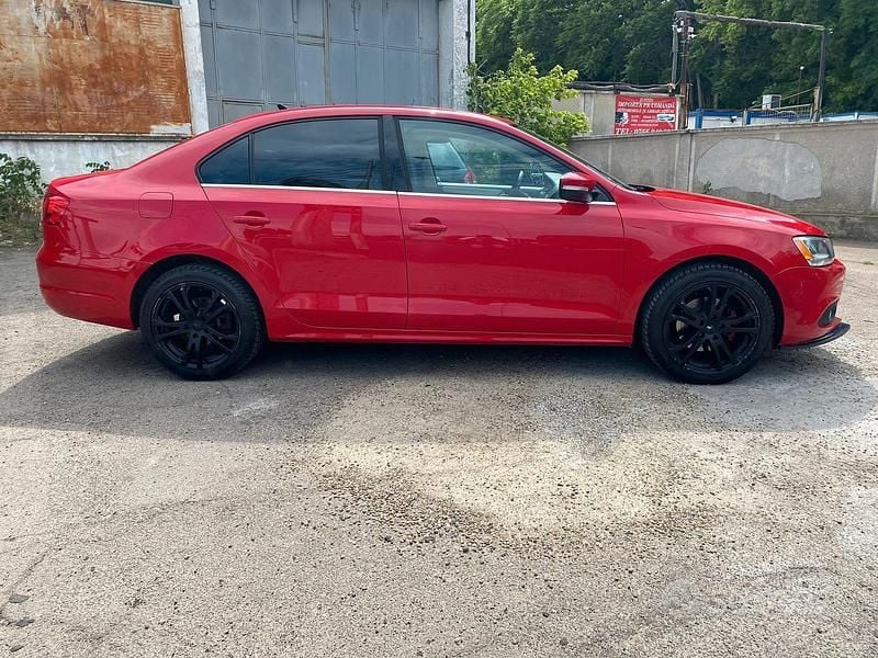 Usata VW Jetta 140 CV (102 kW) 2012 Rosso Berlina