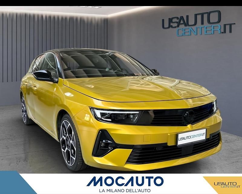 Usata Opel Astra Ultimate 131 CV (96 kW) 2022 Giallo Berlina