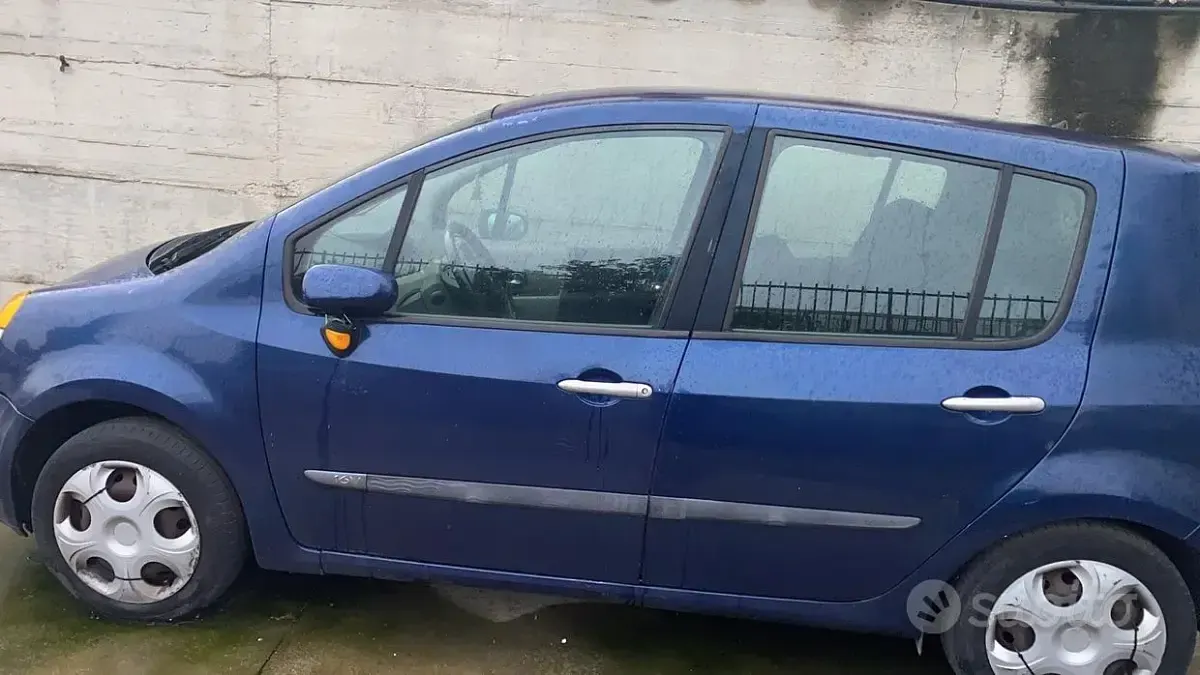 Usata Renault Modus 85 CV (62 kW) 2009 Blu Monovolume