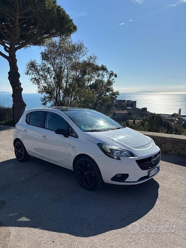 Usata Opel Corsa 90 CV (66 kW) 2016 Bianco Utilitaria