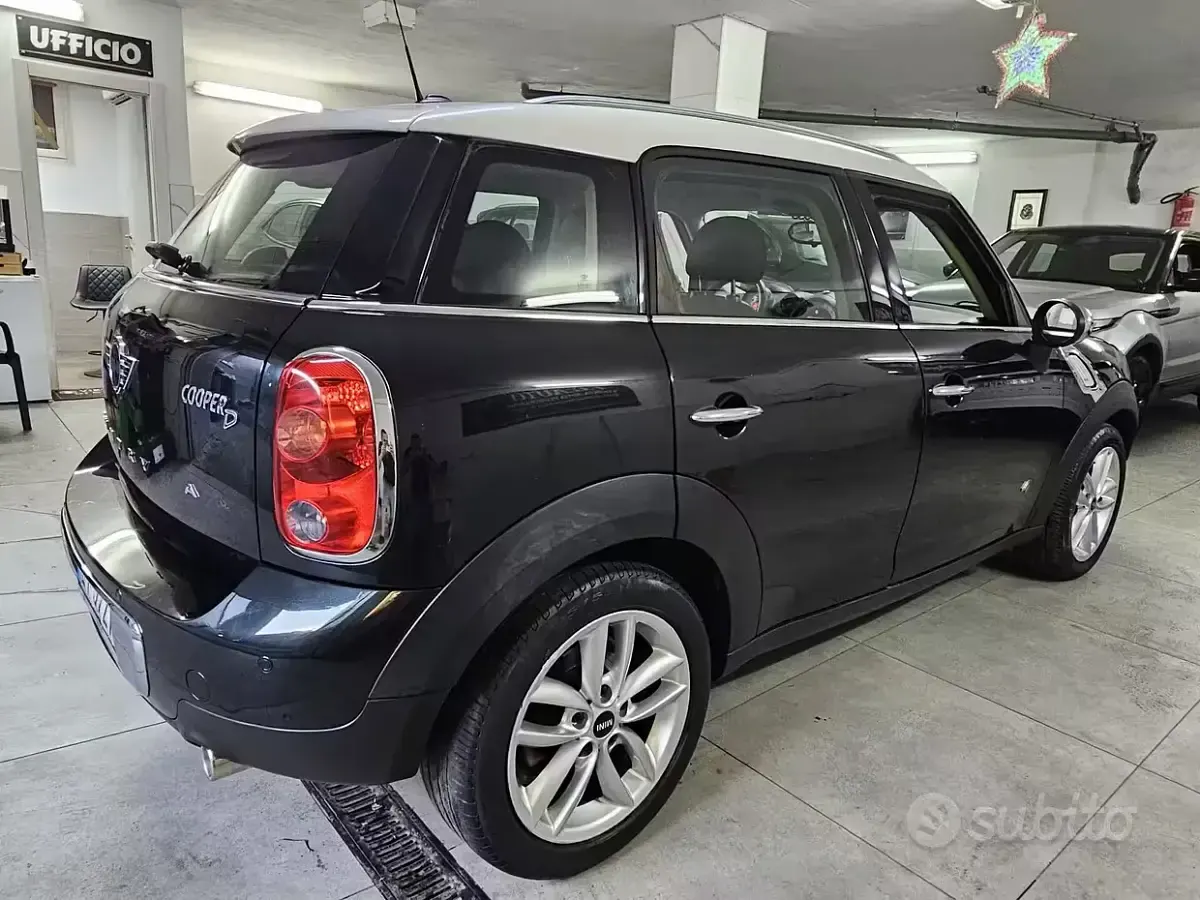 Usata Mini Countryman 111 CV (81 kW) 2015 Nero SUV