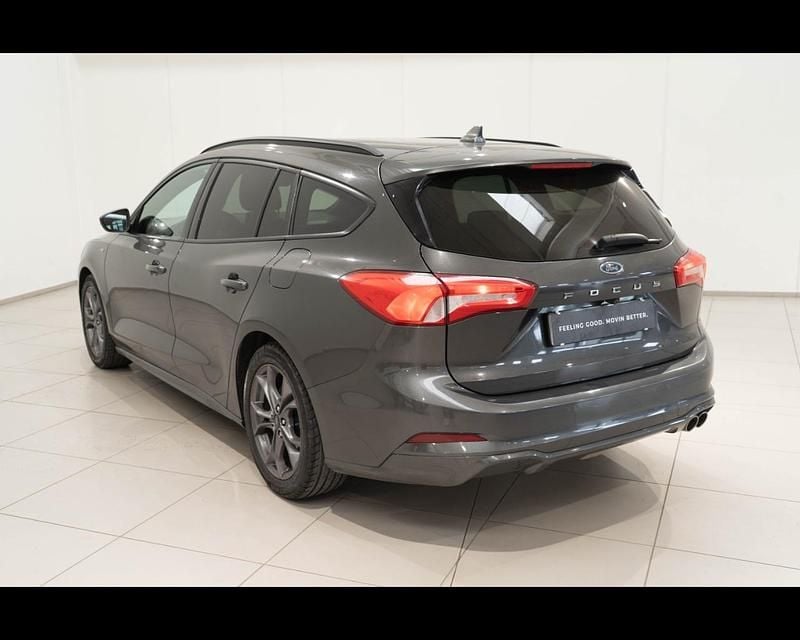 Gebraucht Ford Focus ST-Line 120 PS (88 kW) 2021 Grau Kombi