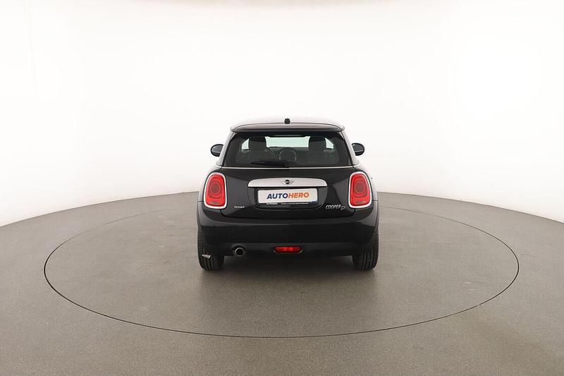 Usata Mini Cooper D 115 CV (84 kW) 2015 Nero Utilitaria