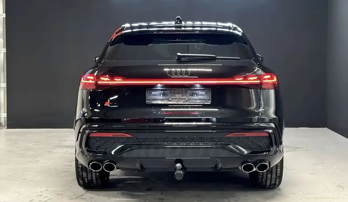 Nuova Audi SQ5 Sportback Ambiente 367 CV (269 kW) 2026 Nero SUV