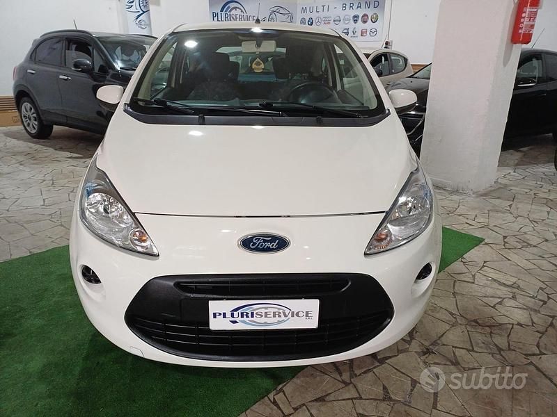 Usata Ford Ka Titanium 69 CV (50 kW) 2010 Bianco Utilitaria