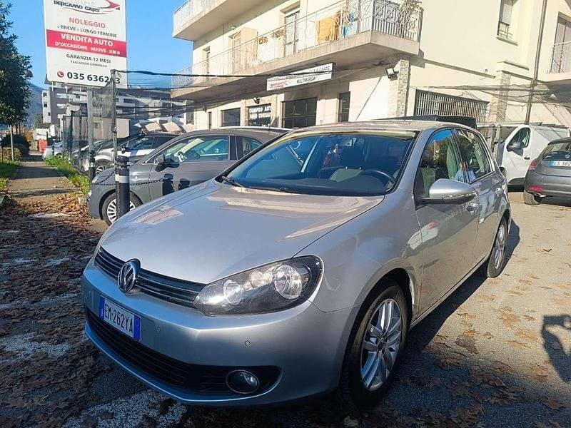 Argento Usata 2012 VW Golf VI Comfortline Due volumi | 5800 € (Buon prezzo) - Immagine 1/4