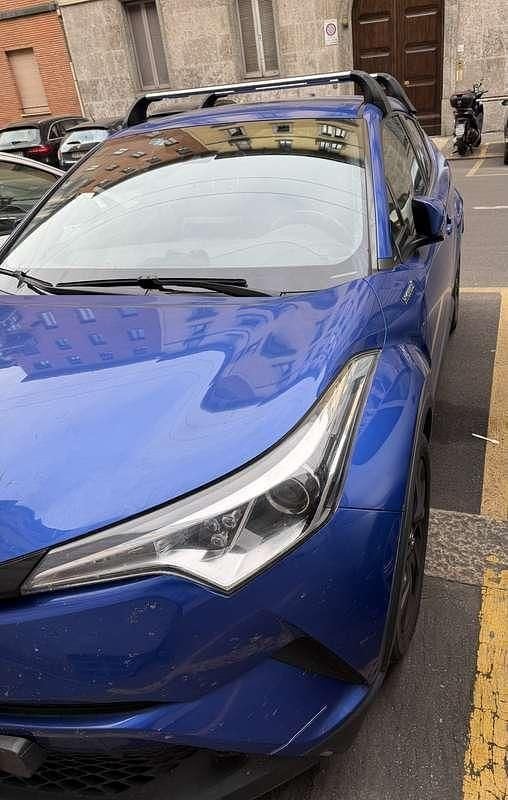 Usata Toyota C-HR Lounge 98 CV (72 kW) 2019 SUV