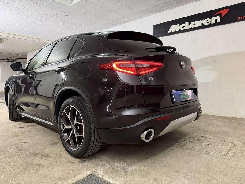Usata Alfa Romeo Stelvio Executive 210 CV (154 kW) 2018 Nero SUV