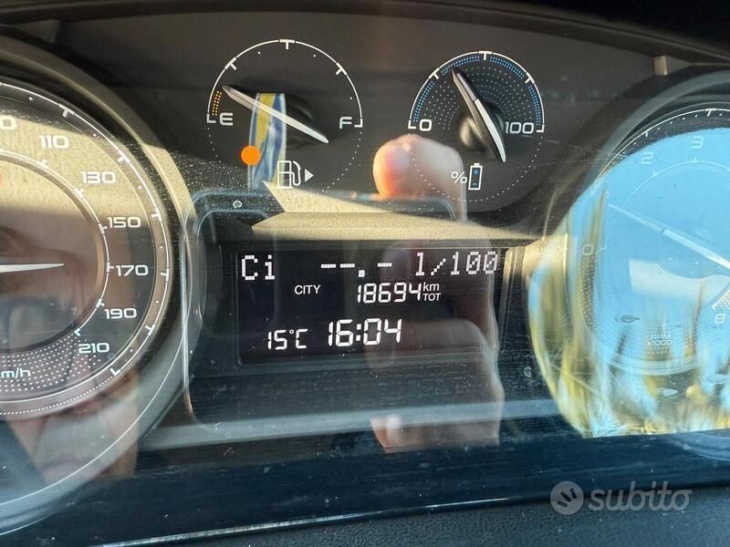 Blu Usata 2023 Lancia Ypsilon Due volumi | 11.800 € (Buon prezzo) - Immagine 1/4