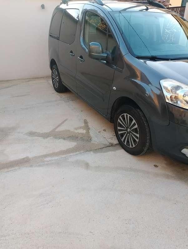 Usata Peugeot TePee Active 114 CV (83 kW) 2016 Station wagon