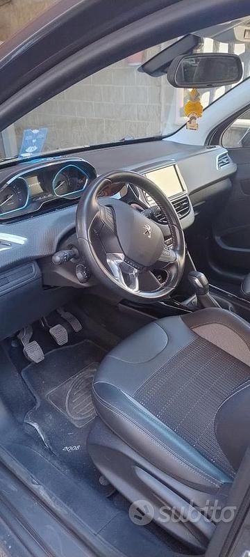 Usata Peugeot 2008 82 CV (60 kW) 2018 Grigio SUV