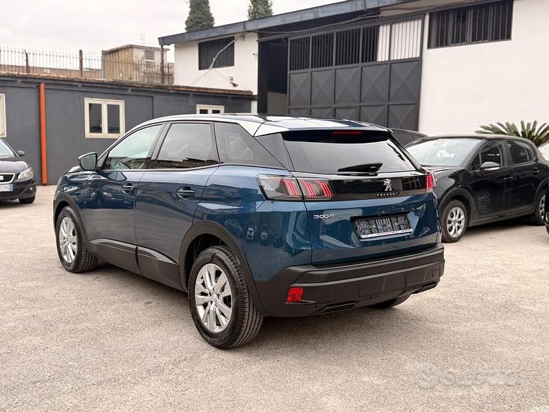 Usata Peugeot 3008 Active 131 CV (96 kW) 2021 Blu/azzurro SUV